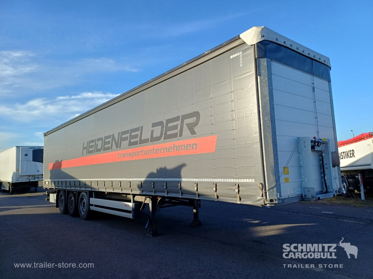 SCHMITZ Auflieger Curtainsider Standard - Брезентово полуремарке: снимка 1 SCHMITZ Auflieger Curtainsider Standard - Брезентово полуремарке: снимка 1