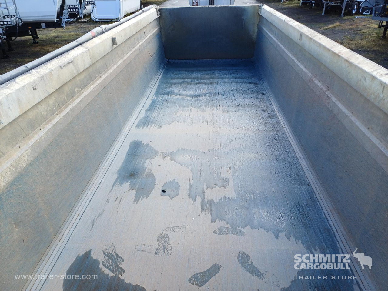 SCHMITZ Auflieger Kipper Alukastenmulde 24m³ - Самосвал полуремарке: снимка 5 SCHMITZ Auflieger Kipper Alukastenmulde 24m³ - Самосвал полуремарке: снимка 5