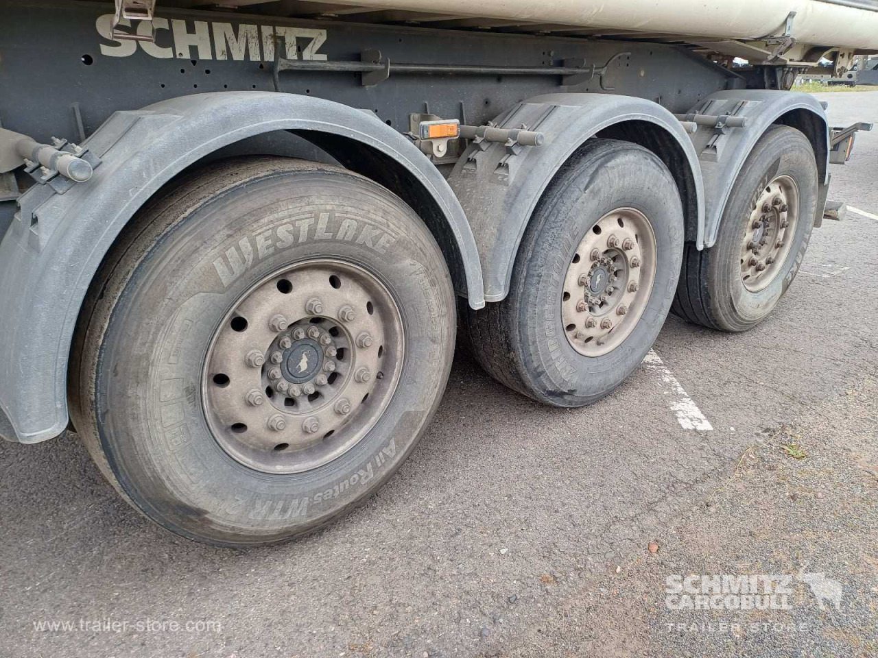 SCHMITZ Auflieger Kipper Alukastenmulde 24m³ - Самосвал полуремарке: снимка 2 SCHMITZ Auflieger Kipper Alukastenmulde 24m³ - Самосвал полуремарке: снимка 2