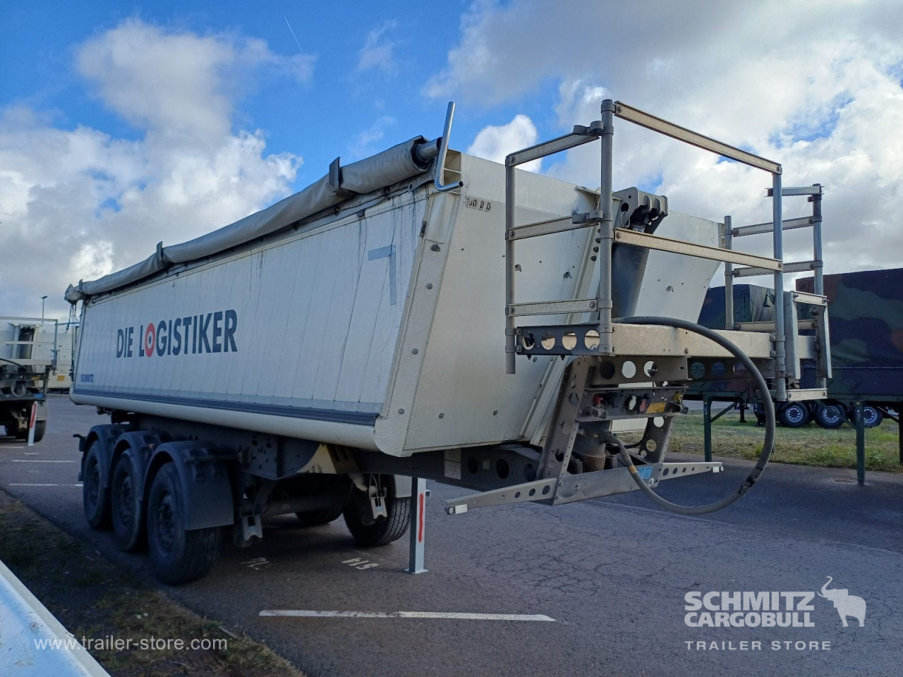 SCHMITZ Auflieger Kipper Alukastenmulde 24m³ - Самосвал полуремарке: снимка 1 SCHMITZ Auflieger Kipper Alukastenmulde 24m³ - Самосвал полуремарке: снимка 1