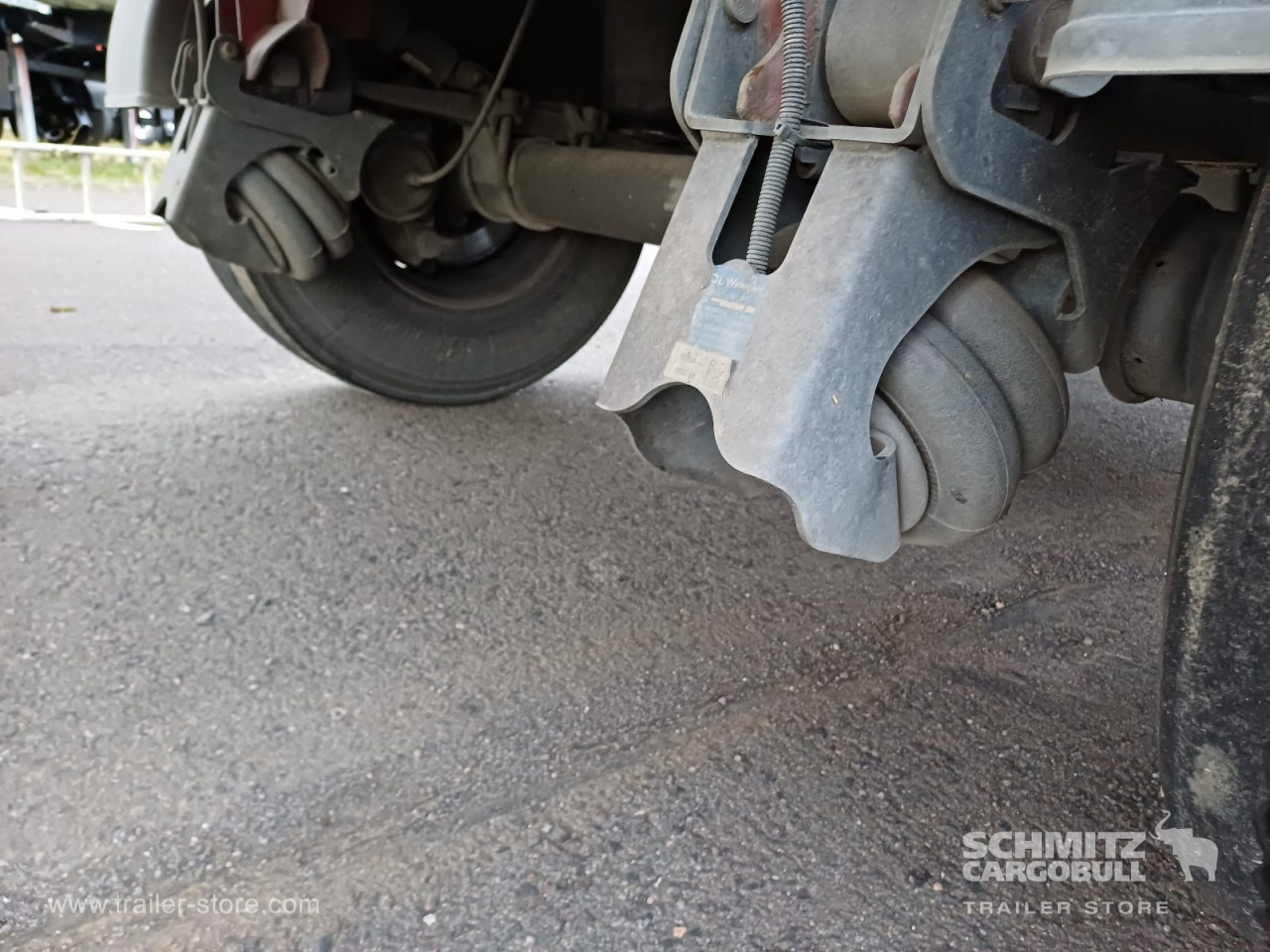 SCHMITZ Auflieger Kipper Alukastenmulde 24m³ - Самосвал полуремарке: снимка 2 SCHMITZ Auflieger Kipper Alukastenmulde 24m³ - Самосвал полуремарке: снимка 2