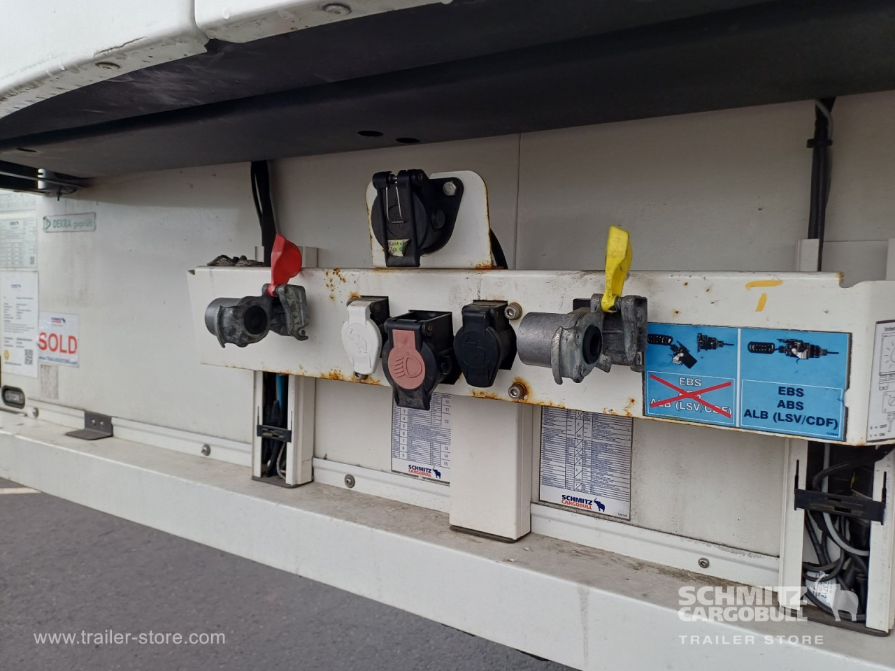 SCHMITZ Auflieger Tiefkühler Standard Double deck - Изотермичен полуремарке: снимка 2 SCHMITZ Auflieger Tiefkühler Standard Double deck - Изотермичен полуремарке: снимка 2