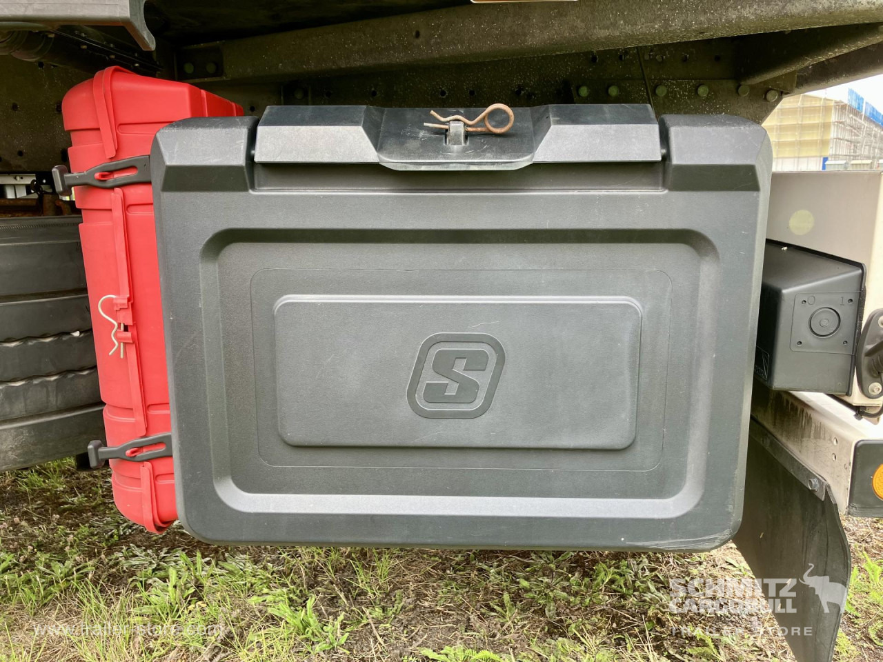 SCHMITZ Auflieger Tiefkühler Standard Double deck - Изотермичен полуремарке: снимка 4 SCHMITZ Auflieger Tiefkühler Standard Double deck - Изотермичен полуремарке: снимка 4