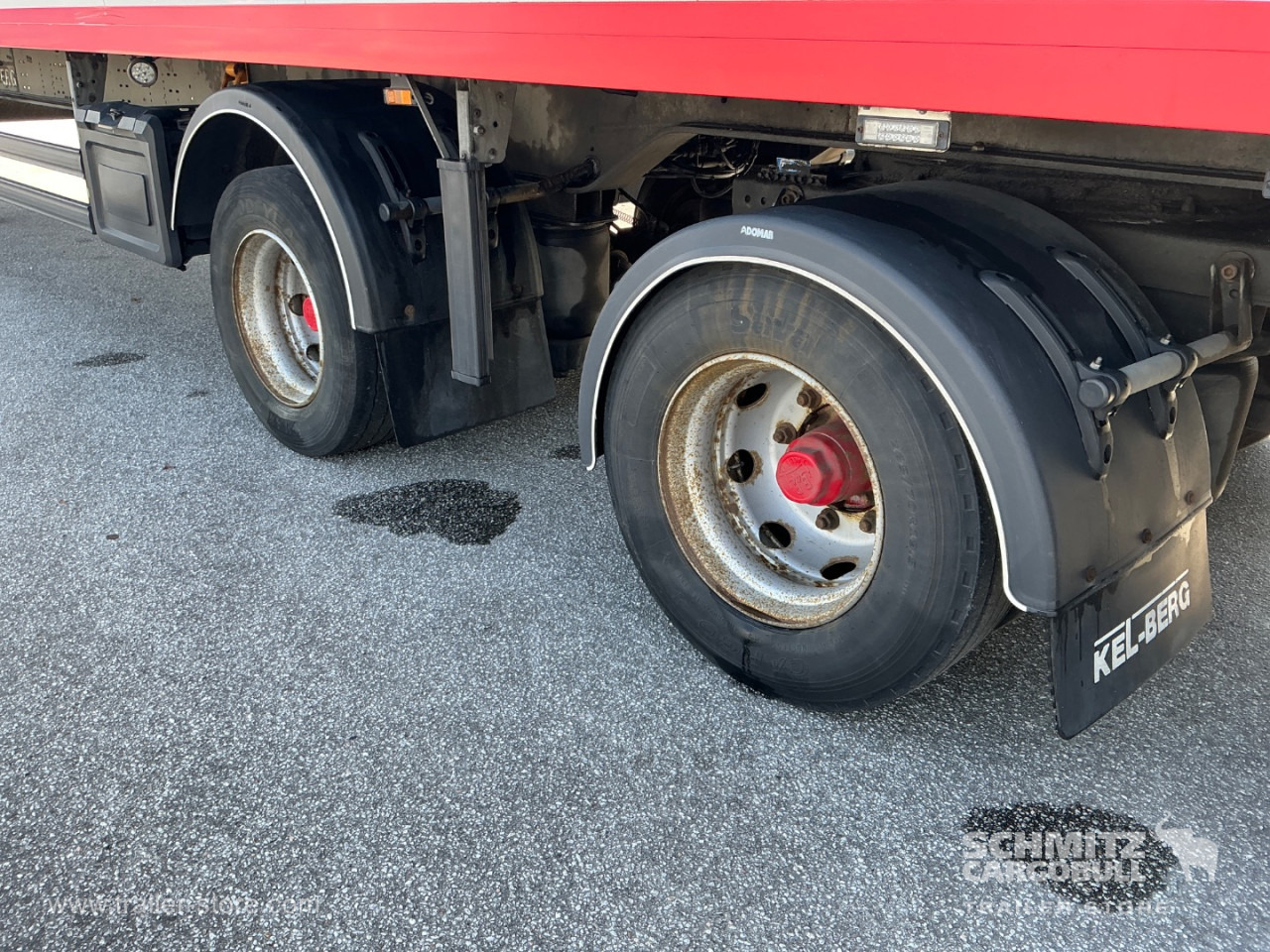 KEL-BERG Dryfreight Standard Taillift - Затворена каросерия полуремарке: снимка 2 KEL-BERG Dryfreight Standard Taillift - Затворена каросерия полуремарке: снимка 2