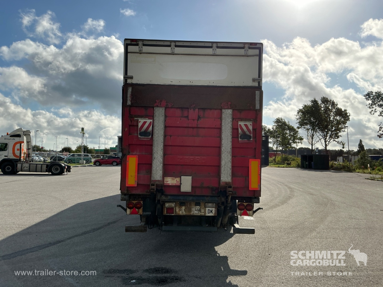 Лизинг на KRONE Dryfreight Standard Taillift KRONE Dryfreight Standard Taillift: снимка 12