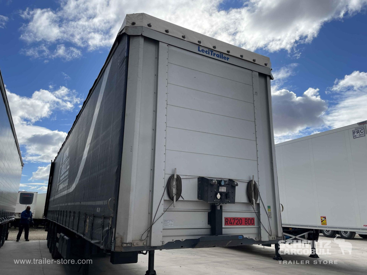 LECI TRAILER Semiremolque Lona Standard - Брезентово полуремарке: снимка 1 LECI TRAILER Semiremolque Lona Standard - Брезентово полуремарке: снимка 1