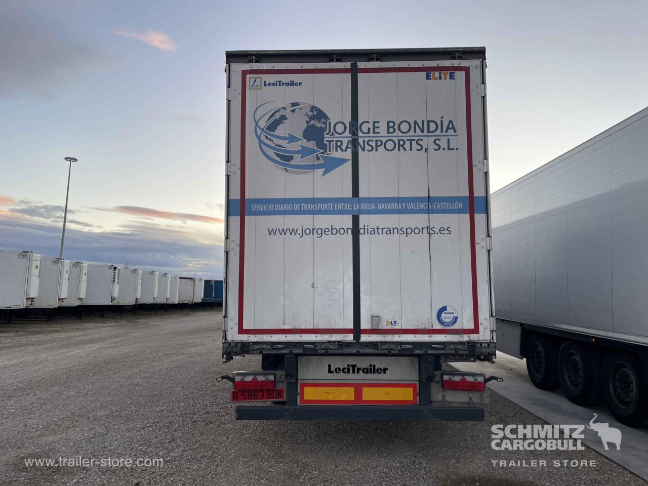 Брезентово полуремарке LECI TRAILER Semiremolque Lona Standard: снимка 6 Брезентово полуремарке LECI TRAILER Semiremolque Lona Standard: снимка 6