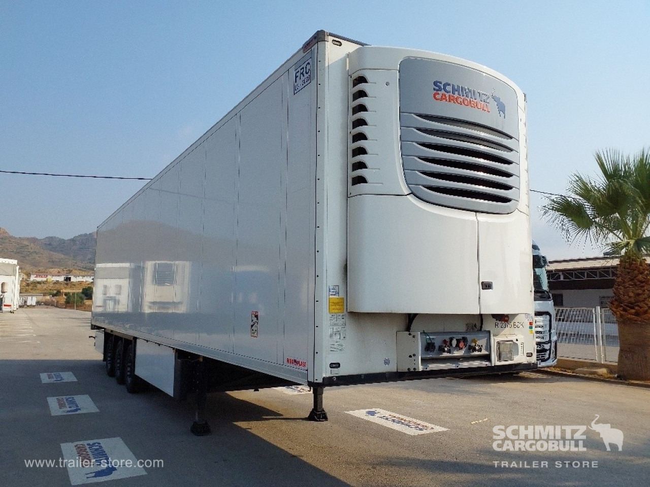 SCHMITZ Semiremolque Frigo Standard - Изотермичен полуремарке: снимка 1 SCHMITZ Semiremolque Frigo Standard - Изотермичен полуремарке: снимка 1