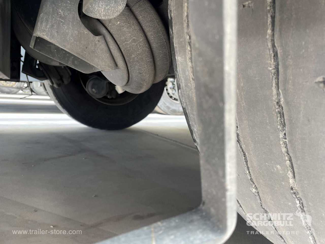 SCHMITZ Semiremolque Frigo Standard - Изотермичен полуремарке: снимка 3 SCHMITZ Semiremolque Frigo Standard - Изотермичен полуремарке: снимка 3