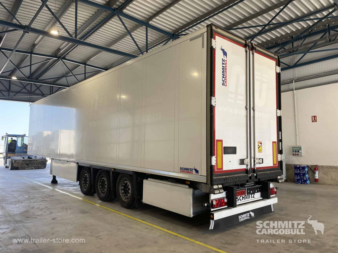 SCHMITZ Semiremolque Frigo Standard - Изотермичен полуремарке: снимка 3 SCHMITZ Semiremolque Frigo Standard - Изотермичен полуремарке: снимка 3