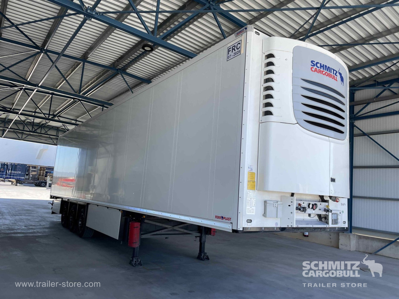 SCHMITZ Semiremolque Frigo Standard - Изотермичен полуремарке: снимка 1 SCHMITZ Semiremolque Frigo Standard - Изотермичен полуремарке: снимка 1