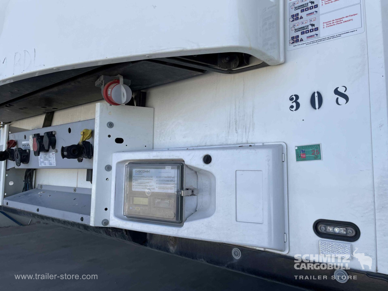 SCHMITZ Semiremolque Frigo Standard - Изотермичен полуремарке: снимка 2 SCHMITZ Semiremolque Frigo Standard - Изотермичен полуремарке: снимка 2