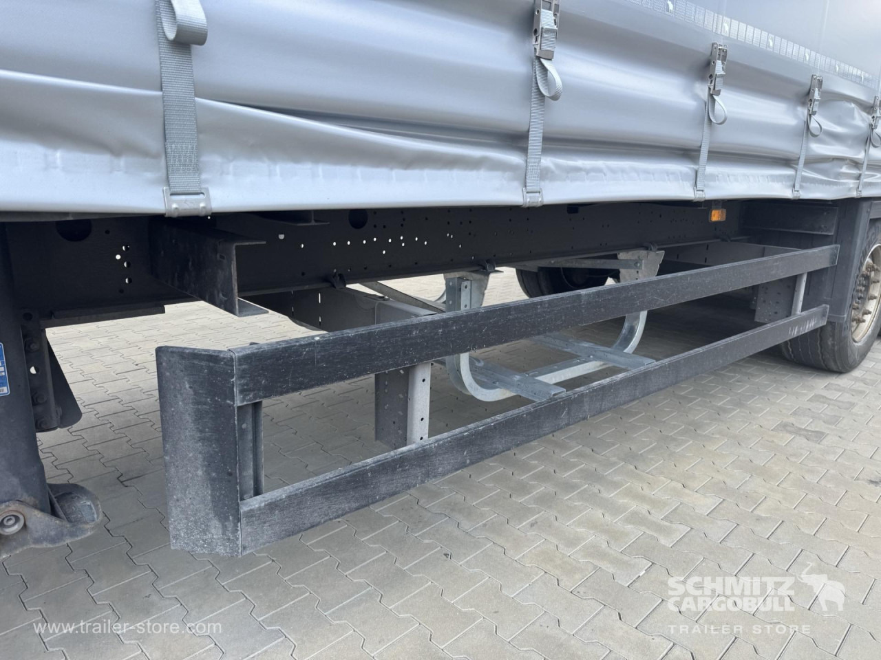 SCHMITZ Curtainsider Mega - Брезентово полуремарке: снимка 4 SCHMITZ Curtainsider Mega - Брезентово полуремарке: снимка 4