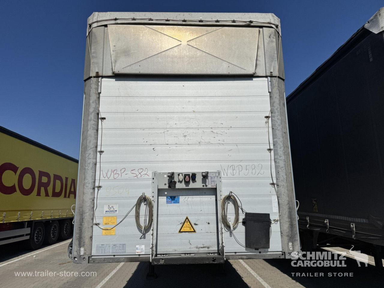 SCHMITZ Curtainsider Mega - Брезентово полуремарке: снимка 2 SCHMITZ Curtainsider Mega - Брезентово полуремарке: снимка 2