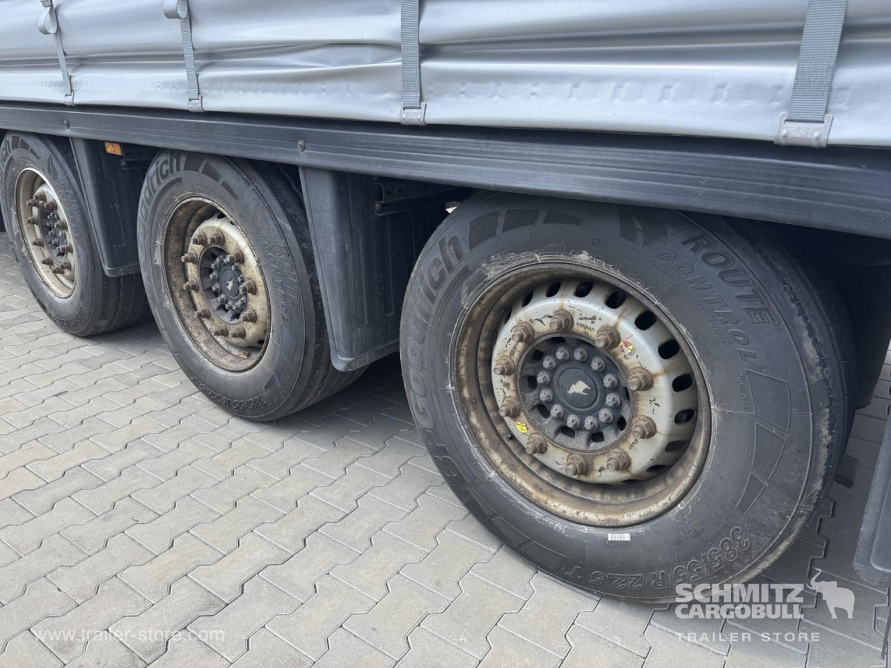 SCHMITZ Curtainsider Mega - Брезентово полуремарке: снимка 2 SCHMITZ Curtainsider Mega - Брезентово полуремарке: снимка 2