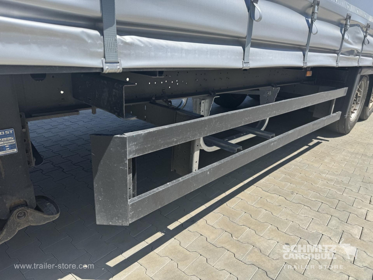 SCHMITZ Curtainsider Mega - Брезентово полуремарке: снимка 2 SCHMITZ Curtainsider Mega - Брезентово полуремарке: снимка 2