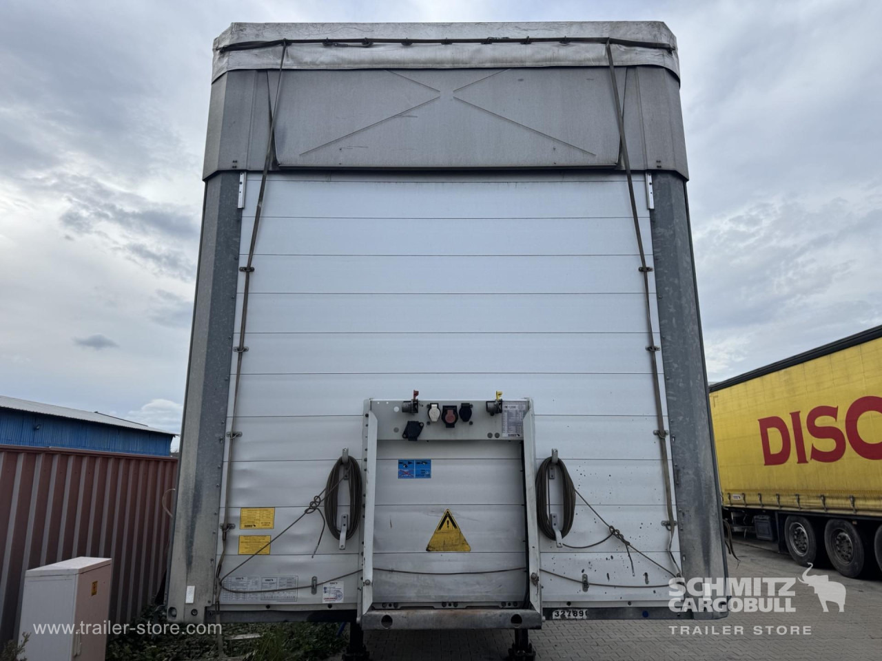 SCHMITZ Curtainsider Mega - Брезентово полуремарке: снимка 2 SCHMITZ Curtainsider Mega - Брезентово полуремарке: снимка 2