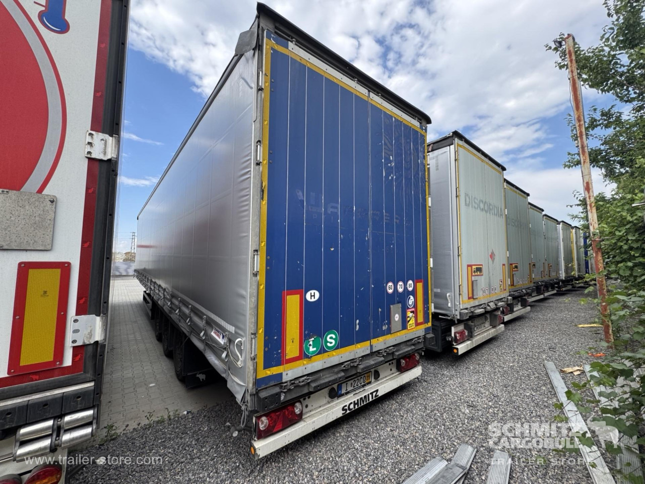 SCHMITZ Curtainsider Mega - Брезентово полуремарке: снимка 5 SCHMITZ Curtainsider Mega - Брезентово полуремарке: снимка 5