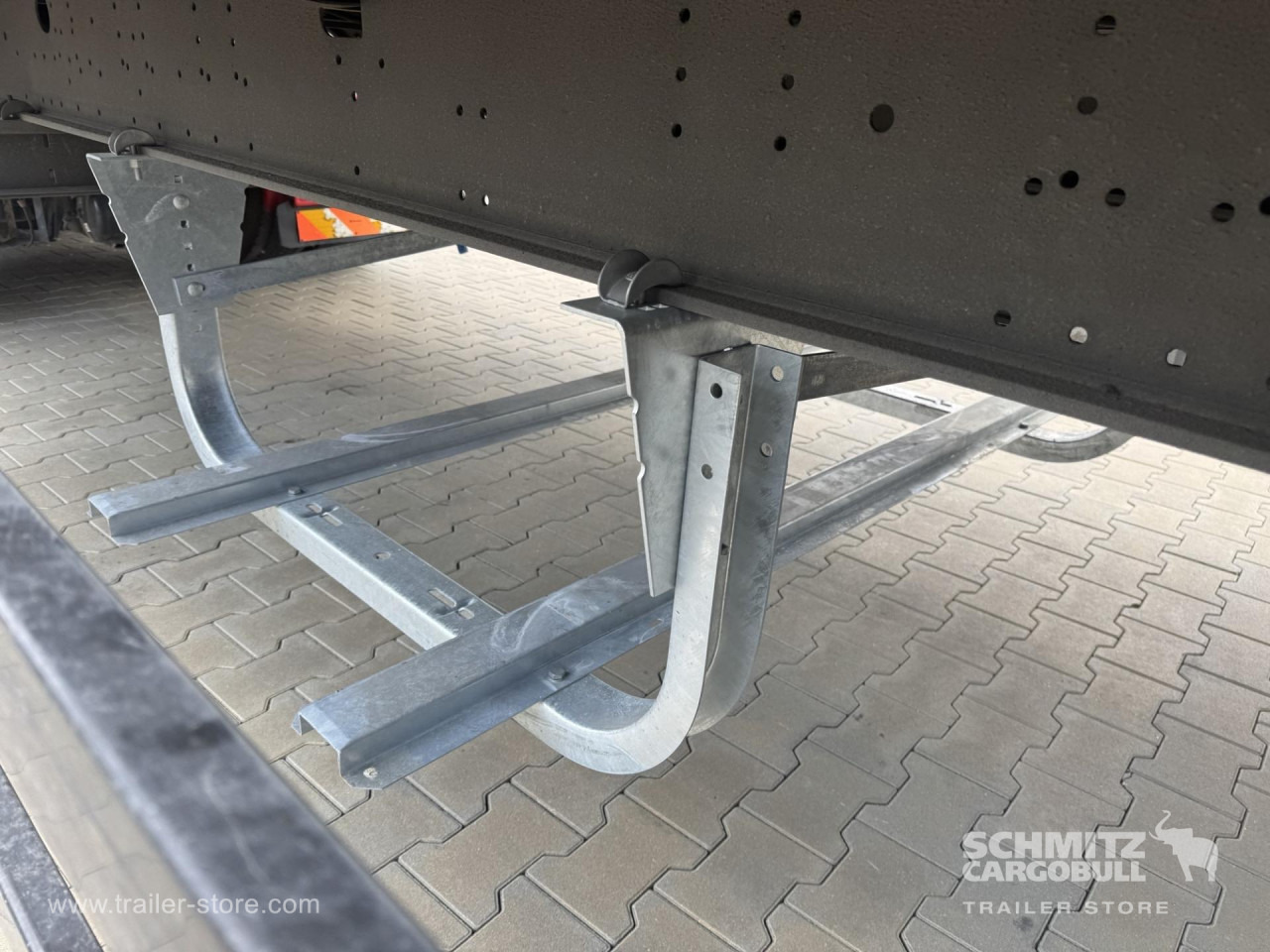 SCHMITZ Curtainsider Mega - Брезентово полуремарке: снимка 3 SCHMITZ Curtainsider Mega - Брезентово полуремарке: снимка 3