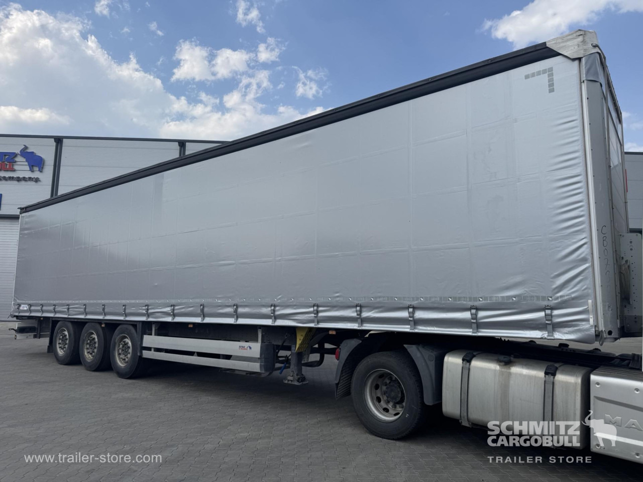 SCHMITZ Curtainsider Standard - Брезентово полуремарке: снимка 1 SCHMITZ Curtainsider Standard - Брезентово полуремарке: снимка 1