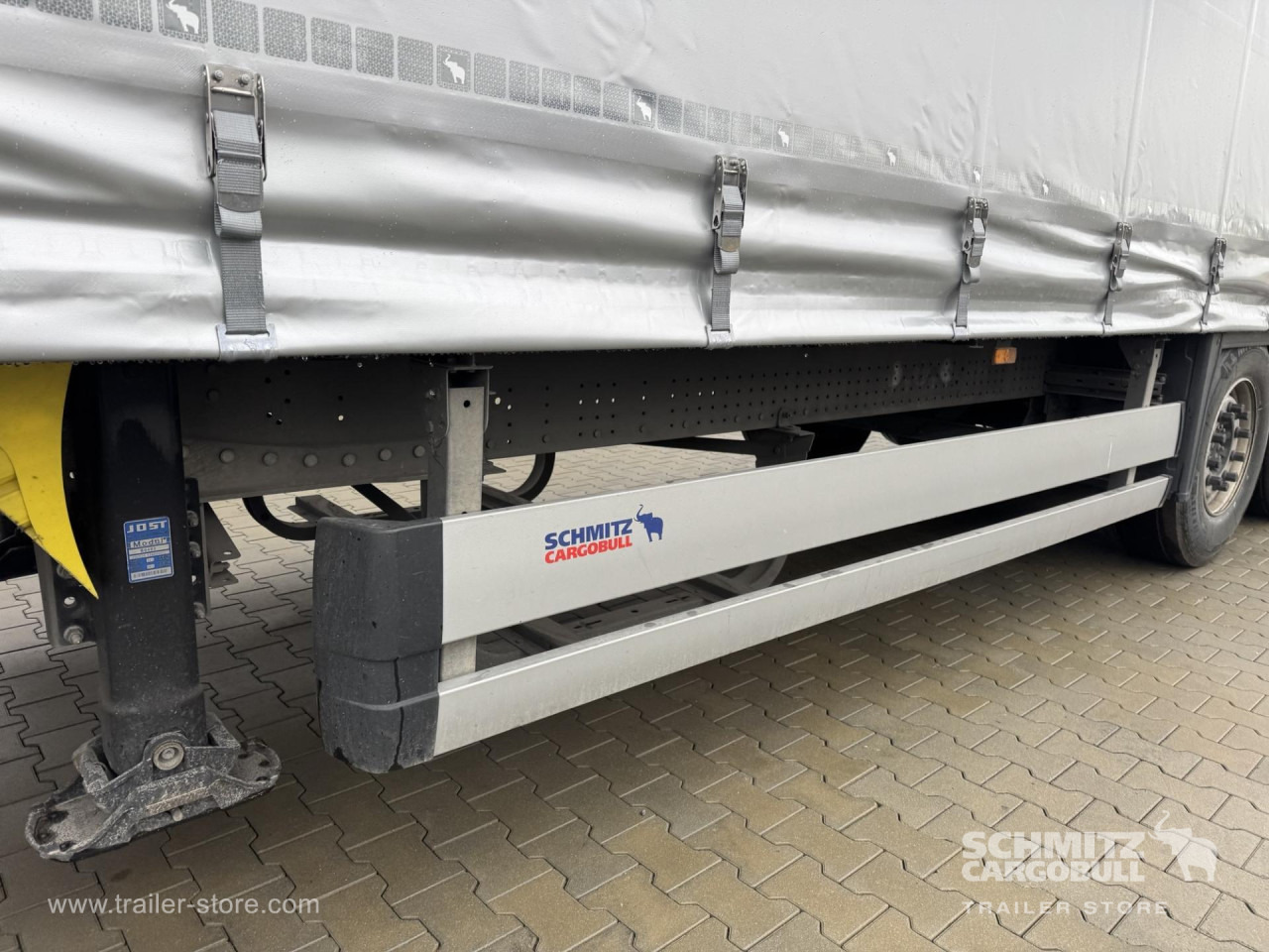 SCHMITZ Curtainsider Standard - Брезентово полуремарке: снимка 3 SCHMITZ Curtainsider Standard - Брезентово полуремарке: снимка 3