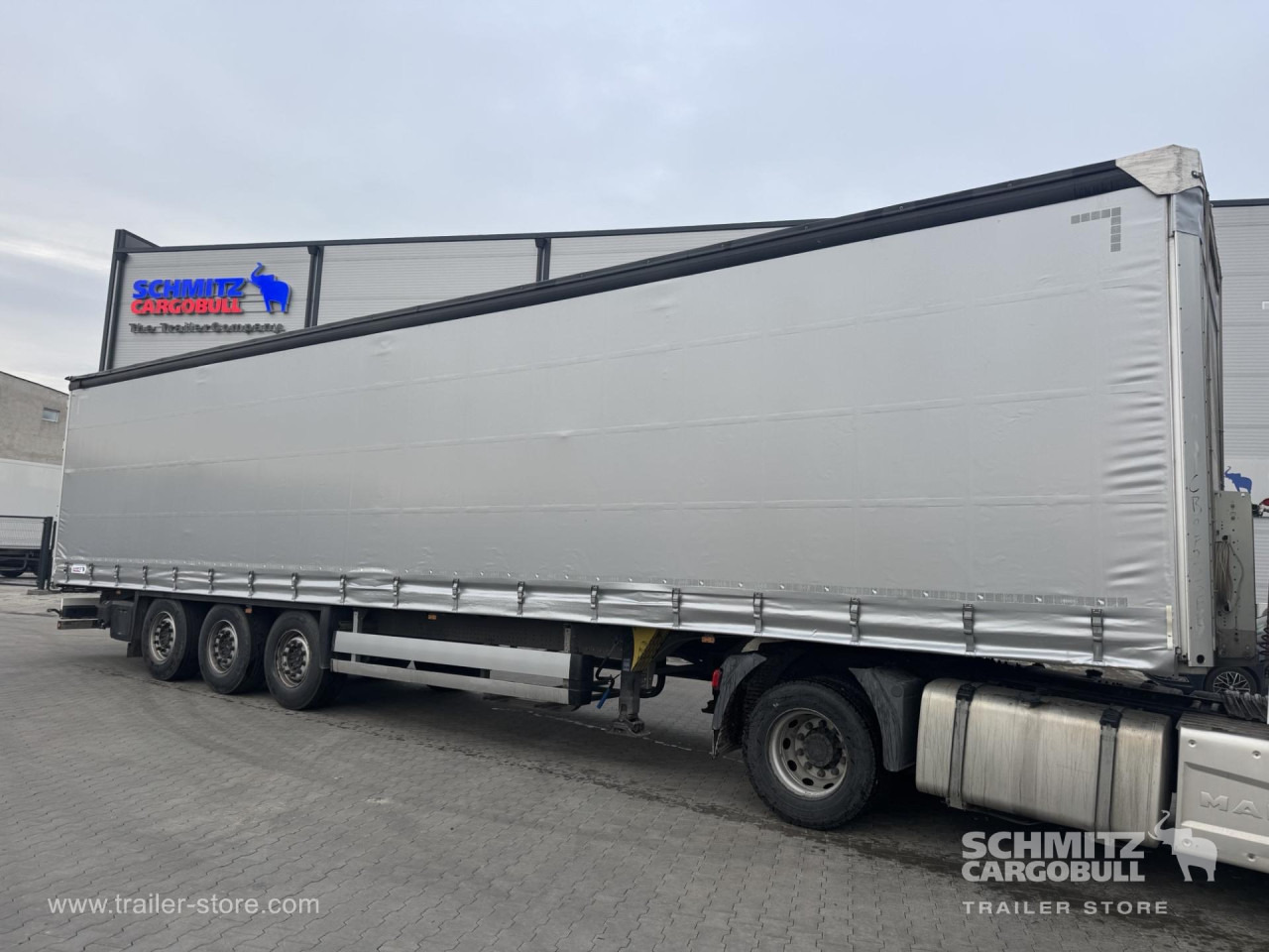 SCHMITZ Curtainsider Standard - Брезентово полуремарке: снимка 1 SCHMITZ Curtainsider Standard - Брезентово полуремарке: снимка 1