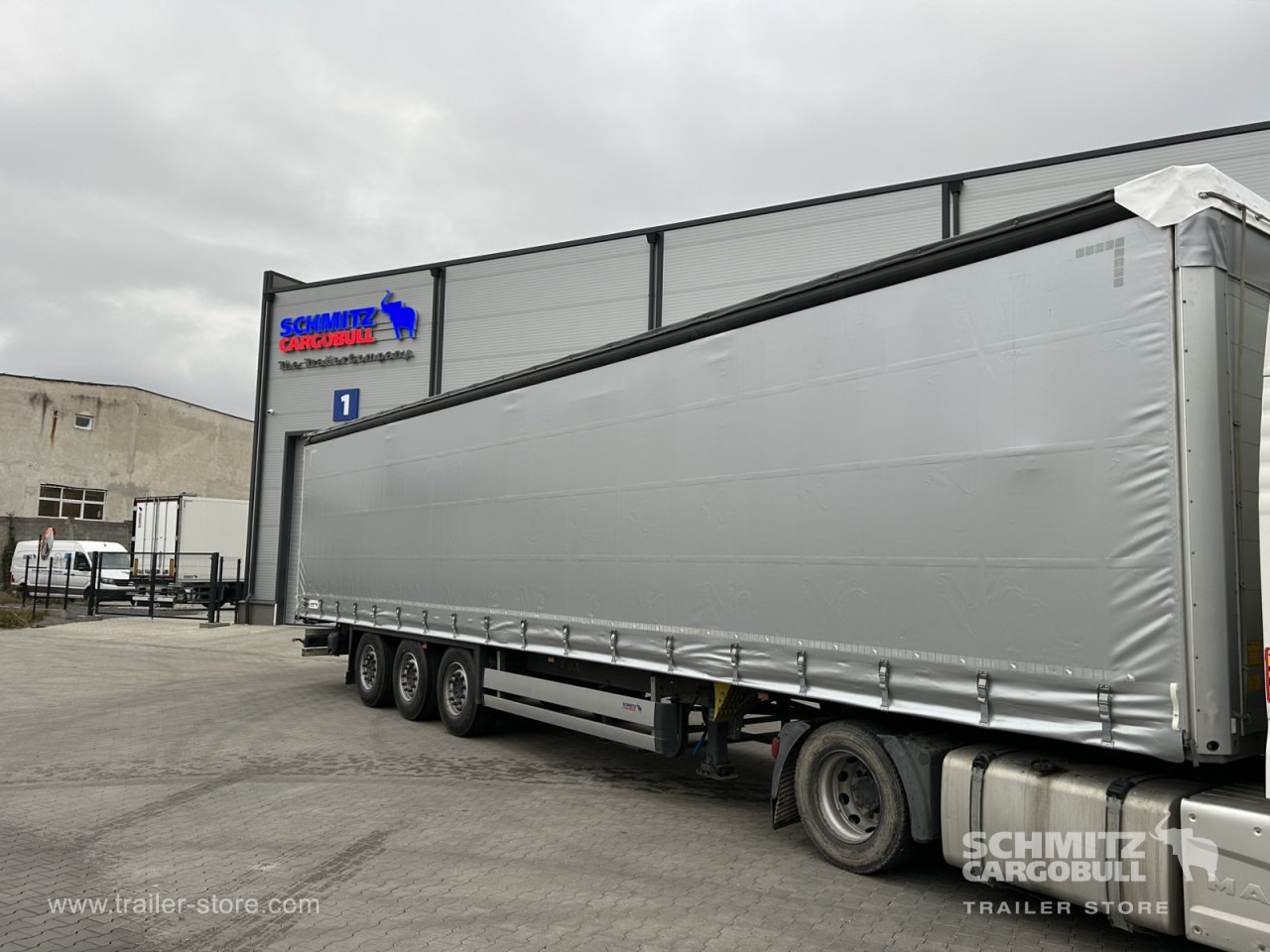 SCHMITZ Curtainsider Standard - Брезентово полуремарке: снимка 1 SCHMITZ Curtainsider Standard - Брезентово полуремарке: снимка 1