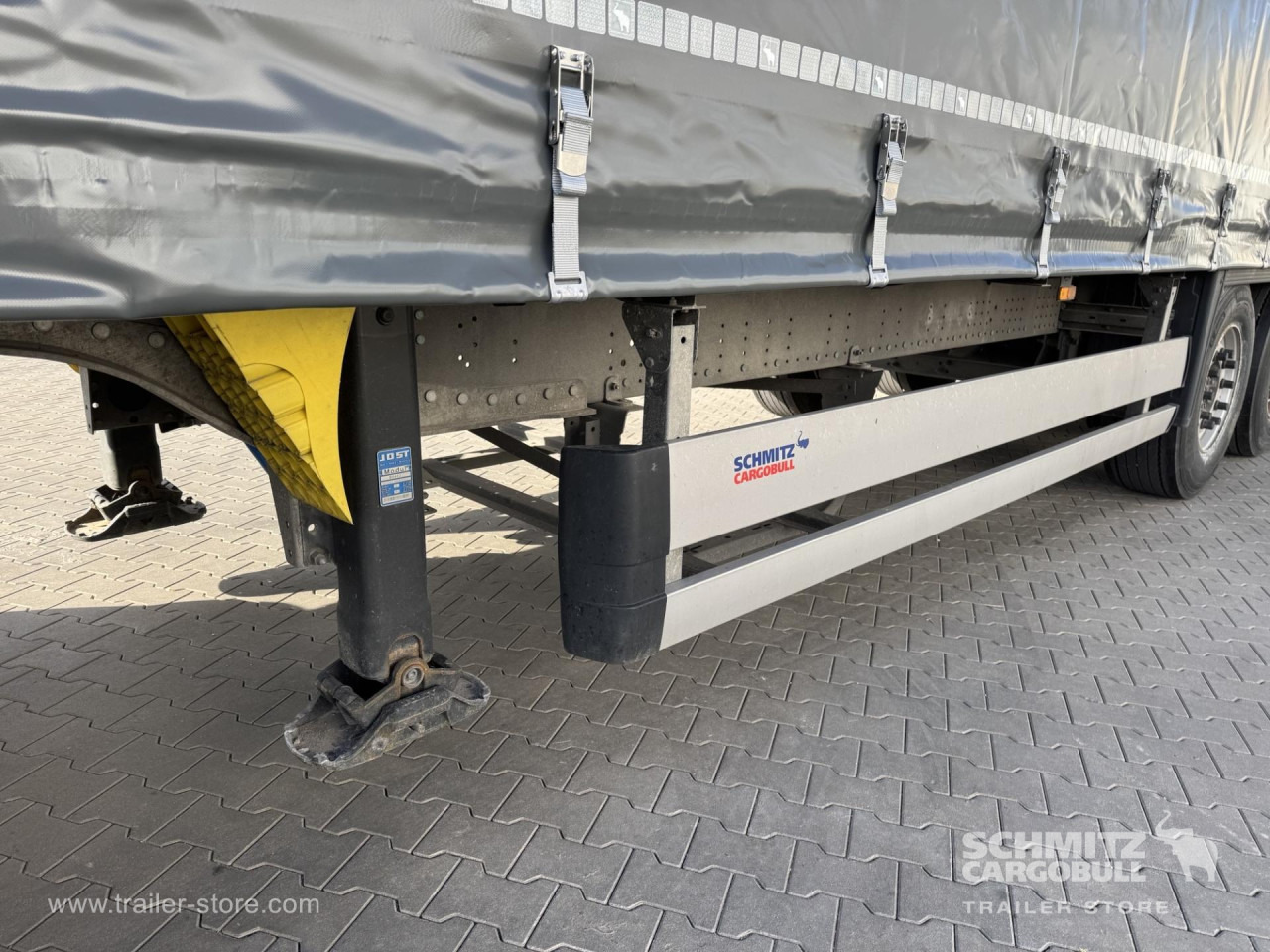 SCHMITZ Curtainsider Standard - Брезентово полуремарке: снимка 3 SCHMITZ Curtainsider Standard - Брезентово полуремарке: снимка 3