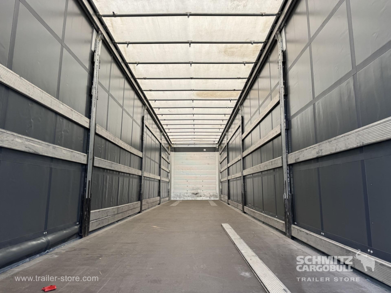 Брезентово полуремарке SCHMITZ Curtainsider Standard: снимка 8 Брезентово полуремарке SCHMITZ Curtainsider Standard: снимка 8