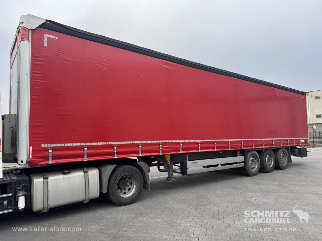 SCHMITZ Curtainsider Standard - Брезентово полуремарке: снимка 5 SCHMITZ Curtainsider Standard - Брезентово полуремарке: снимка 5