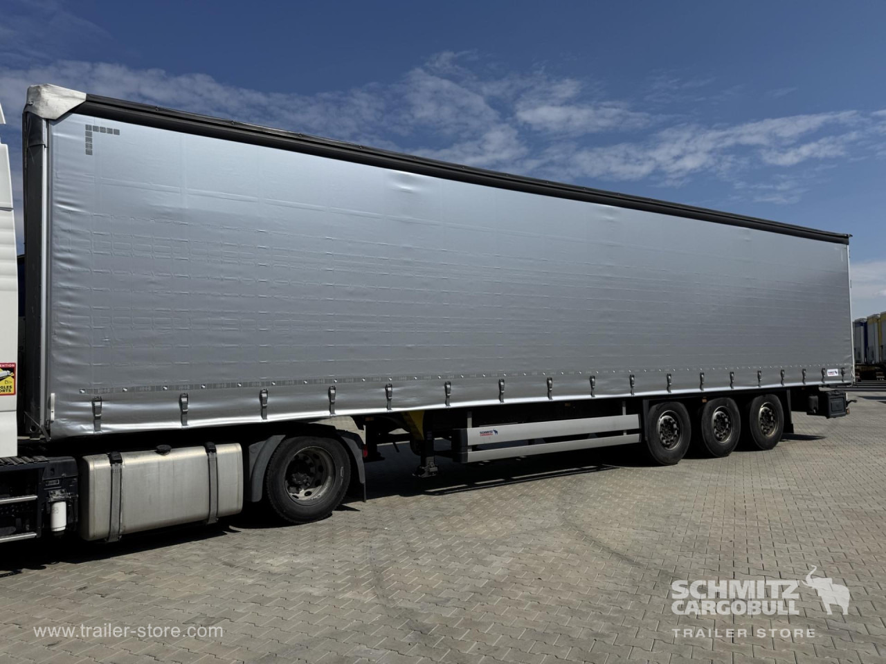 SCHMITZ Curtainsider Standard - Брезентово полуремарке: снимка 1 SCHMITZ Curtainsider Standard - Брезентово полуремарке: снимка 1