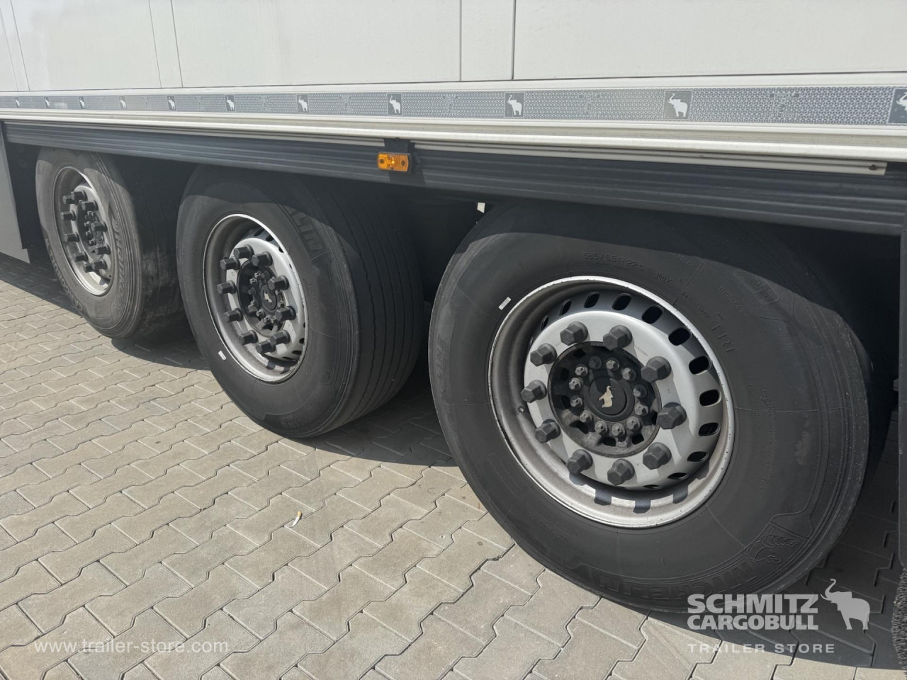 SCHMITZ Reefer Standard Double deck - Изотермичен полуремарке: снимка 2 SCHMITZ Reefer Standard Double deck - Изотермичен полуремарке: снимка 2