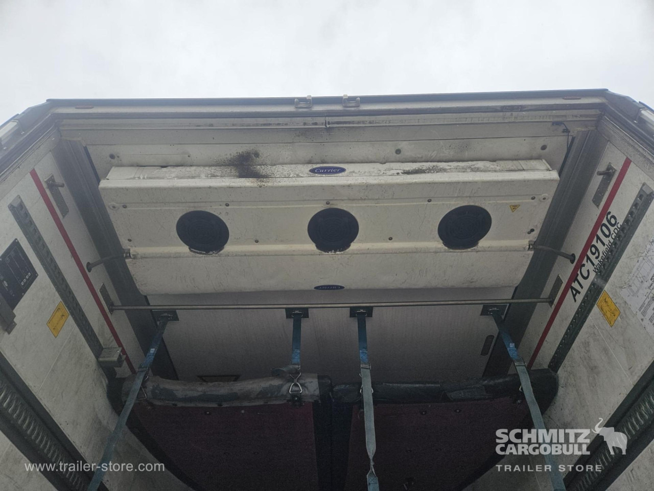 SCHMITZ Reefer Multitemp Taillift - Изотермичен полуремарке: снимка 3 SCHMITZ Reefer Multitemp Taillift - Изотермичен полуремарке: снимка 3