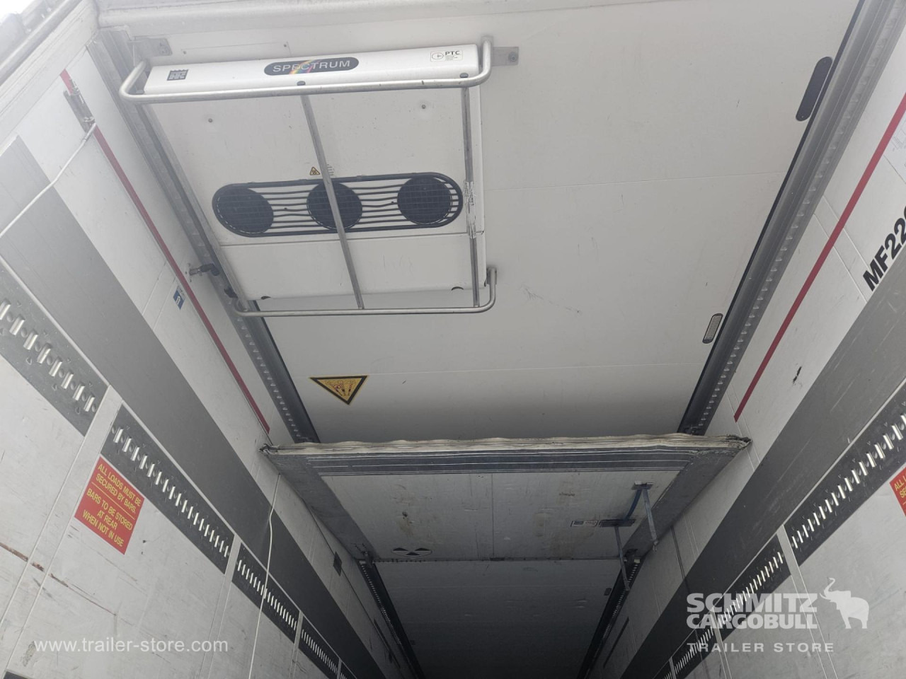 SCHMITZ Reefer Multitemp - Изотермичен полуремарке: снимка 5 SCHMITZ Reefer Multitemp - Изотермичен полуремарке: снимка 5