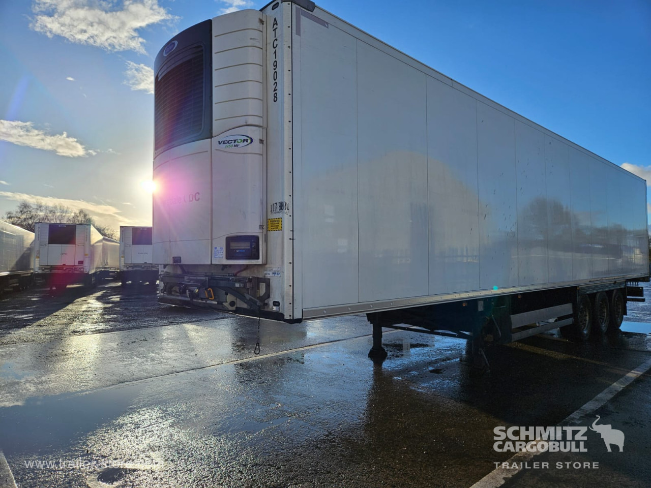 Изотермичен полуремарке SCHMITZ Reefer Multitemp: снимка 11
