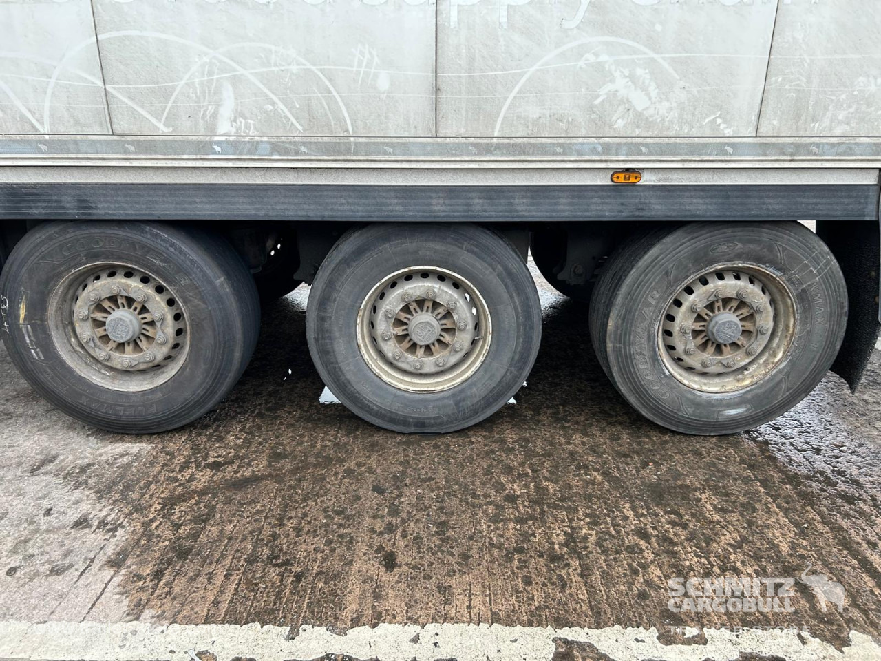 SCHMITZ Reefer Multitemp - Изотермичен полуремарке: снимка 2 SCHMITZ Reefer Multitemp - Изотермичен полуремарке: снимка 2