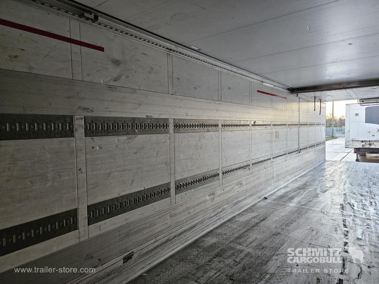 SCHMITZ Reefer Multitemp - Изотермичен полуремарке: снимка 4 SCHMITZ Reefer Multitemp - Изотермичен полуремарке: снимка 4