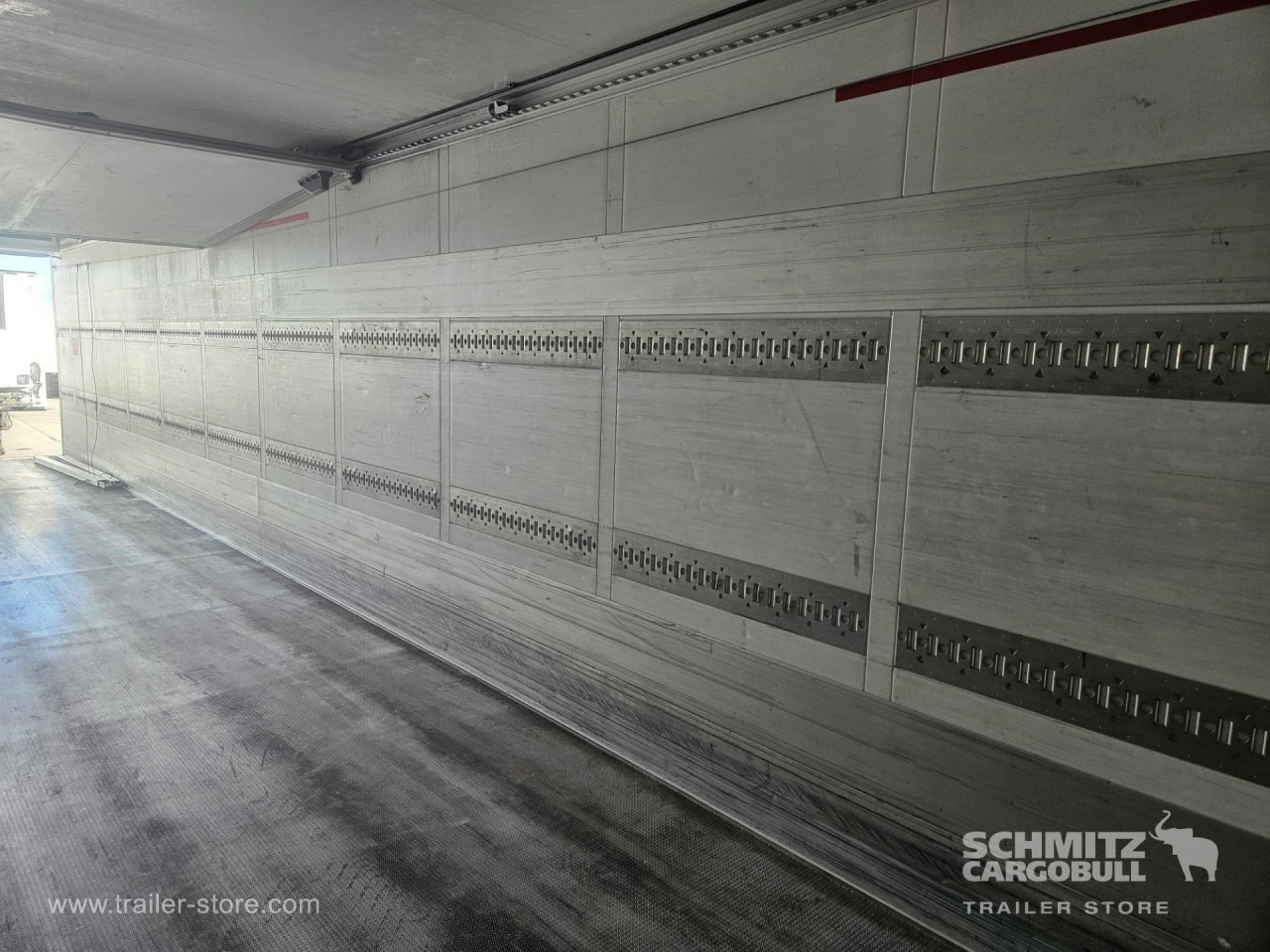 SCHMITZ Reefer Multitemp - Изотермичен полуремарке: снимка 4 SCHMITZ Reefer Multitemp - Изотермичен полуремарке: снимка 4