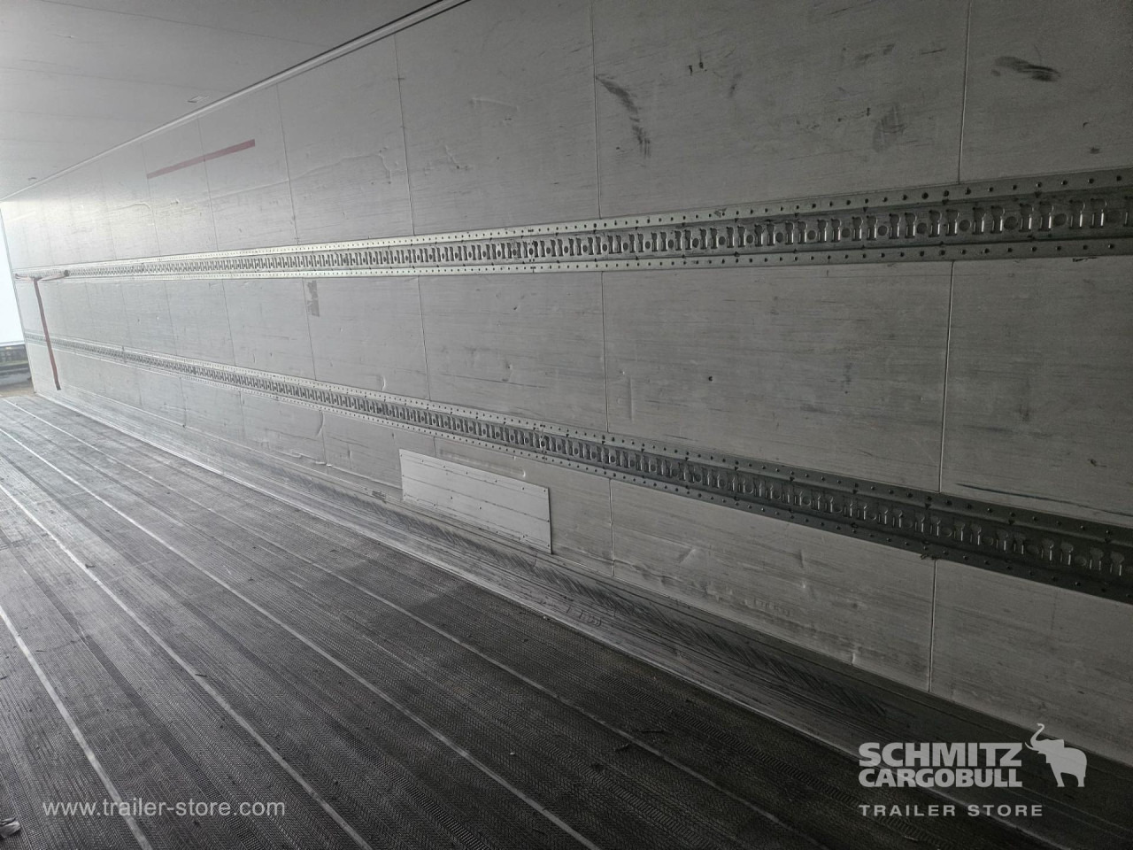 SCHMITZ Reefer Standard - Изотермичен полуремарке: снимка 3 SCHMITZ Reefer Standard - Изотермичен полуремарке: снимка 3