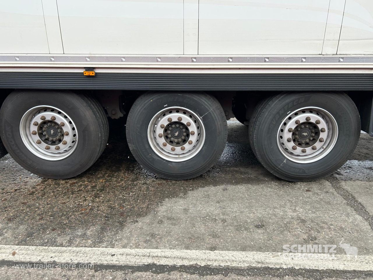 SCHMITZ Reefer Standard - Изотермичен полуремарке: снимка 4 SCHMITZ Reefer Standard - Изотермичен полуремарке: снимка 4