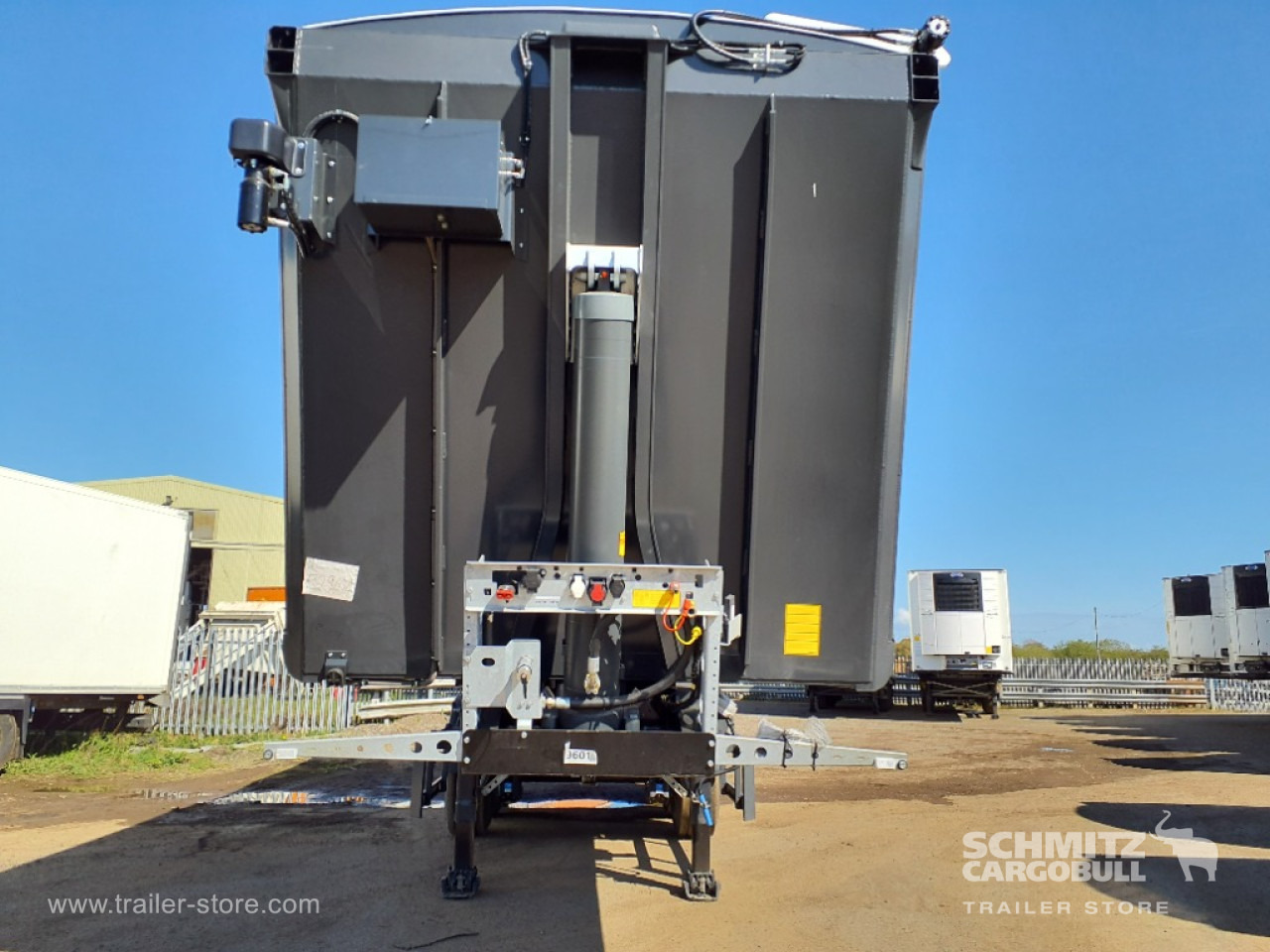 SCHMITZ Tipper Alu-square sided body 55m³ - Самосвал полуремарке: снимка 1 SCHMITZ Tipper Alu-square sided body 55m³ - Самосвал полуремарке: снимка 1