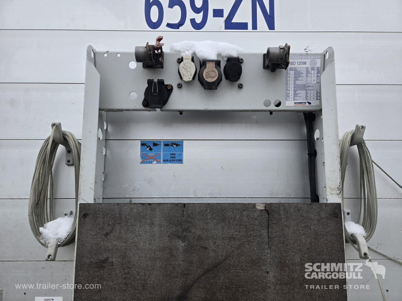 SCHMITZ Curtainsider Varios - Брезентово полуремарке: снимка 4 SCHMITZ Curtainsider Varios - Брезентово полуремарке: снимка 4