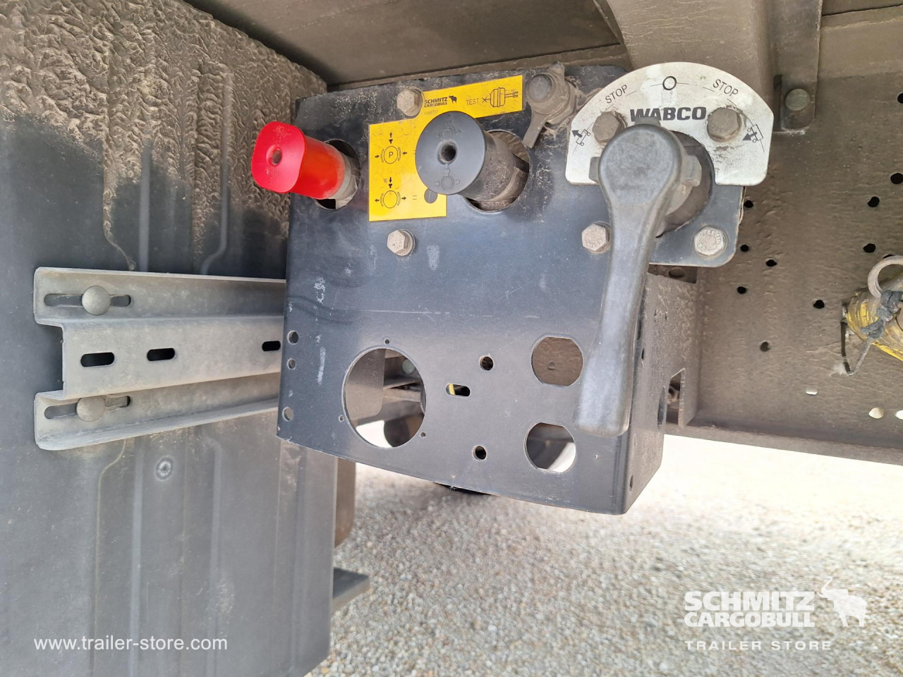 SCHMITZ Curtainsider Mega - Брезентово полуремарке: снимка 5 SCHMITZ Curtainsider Mega - Брезентово полуремарке: снимка 5