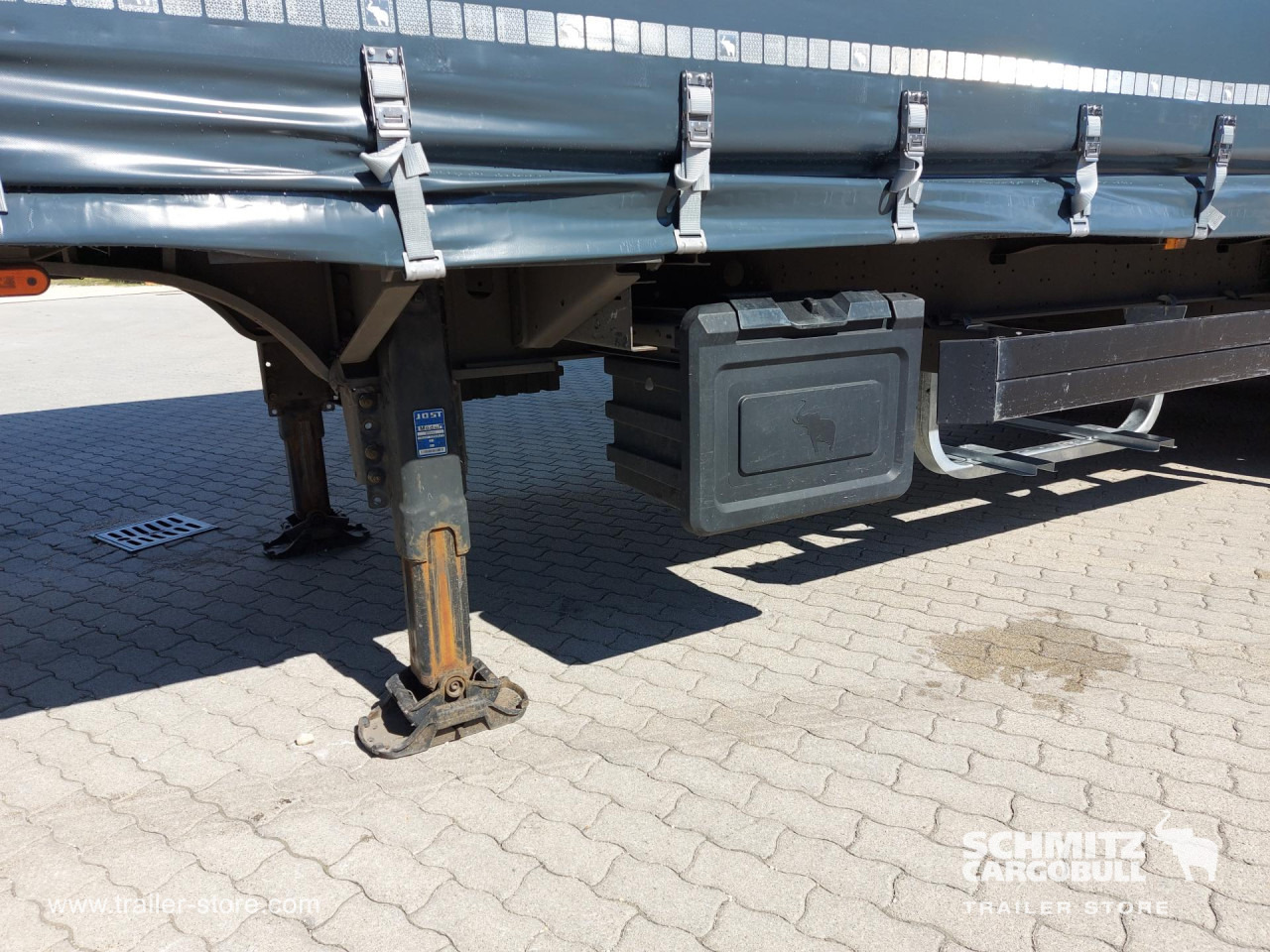 SCHMITZ Curtainsider Mega - Брезентово полуремарке: снимка 2 SCHMITZ Curtainsider Mega - Брезентово полуремарке: снимка 2