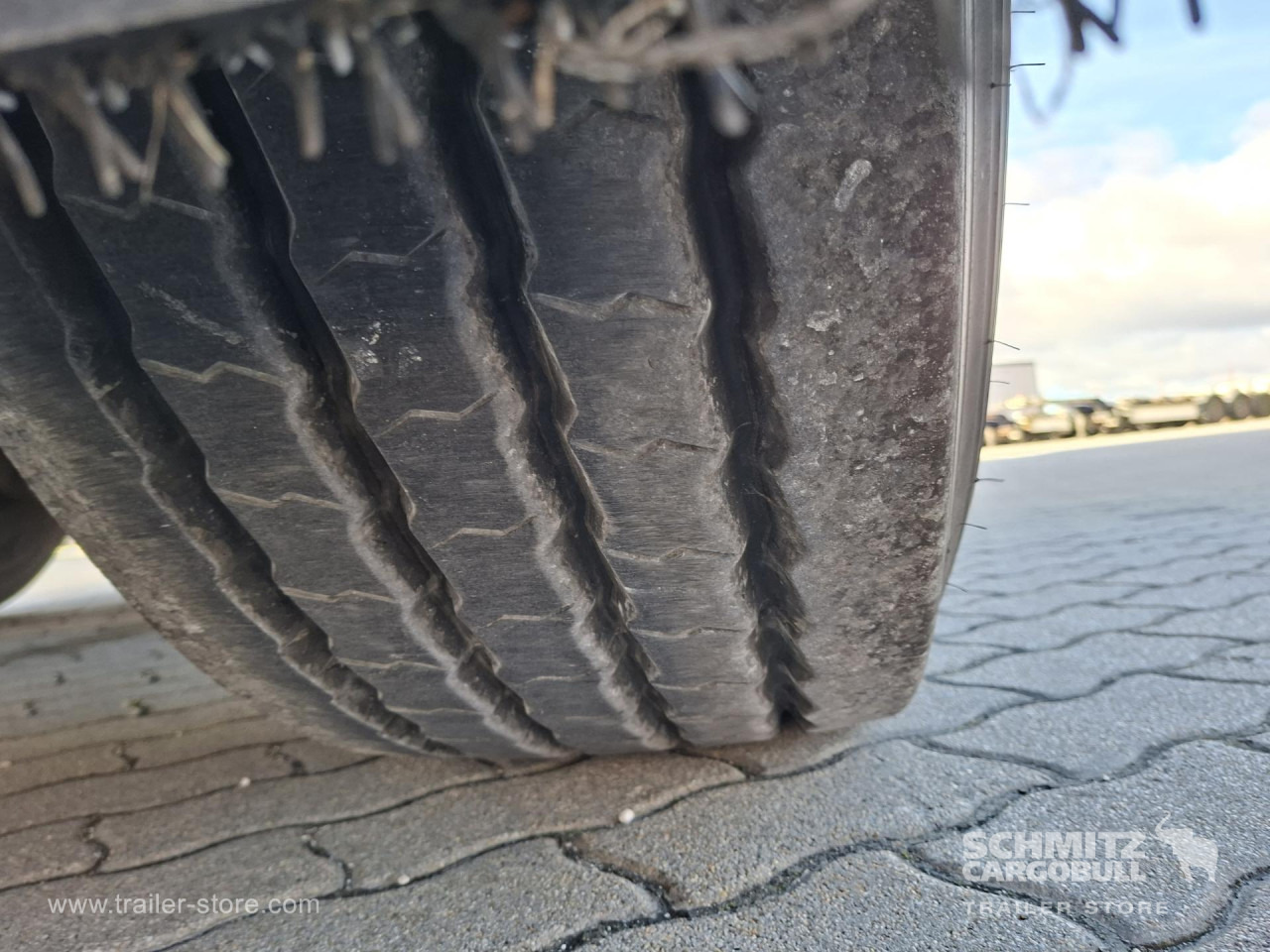 SCHMITZ Reefer Multitemp - Изотермичен полуремарке: снимка 2 SCHMITZ Reefer Multitemp - Изотермичен полуремарке: снимка 2