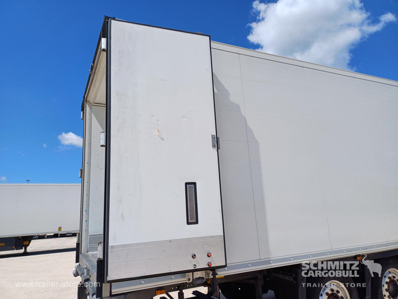 SCHMITZ Reefer Standard - Изотермичен полуремарке: снимка 5 SCHMITZ Reefer Standard - Изотермичен полуремарке: снимка 5