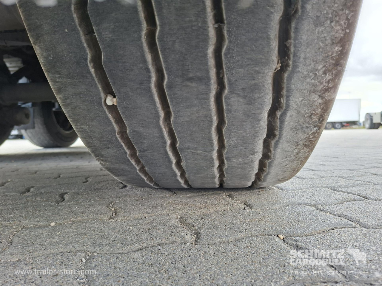 SCHMITZ Reefer Standard - Изотермичен полуремарке: снимка 3 SCHMITZ Reefer Standard - Изотермичен полуремарке: снимка 3