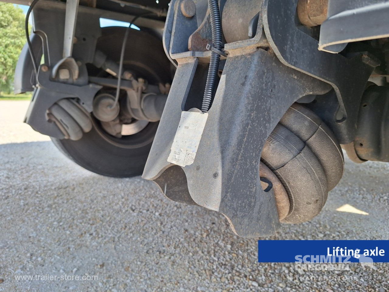 SCHMITZ Tipper Alu-square sided body 27m³ - Самосвал полуремарке: снимка 2 SCHMITZ Tipper Alu-square sided body 27m³ - Самосвал полуремарке: снимка 2