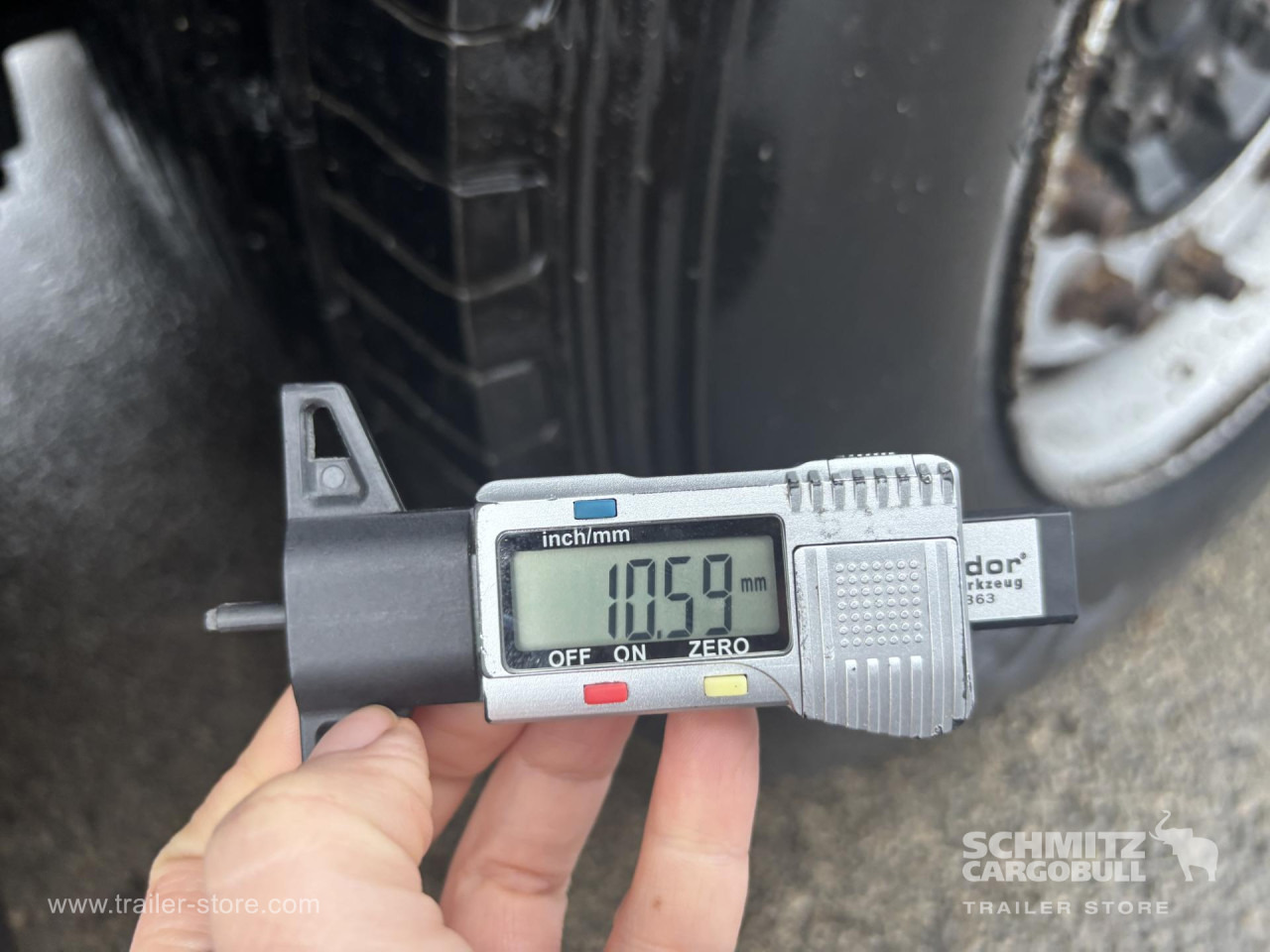 SCHMITZ Curtainsider Mega - Брезентово полуремарке: снимка 2 SCHMITZ Curtainsider Mega - Брезентово полуремарке: снимка 2