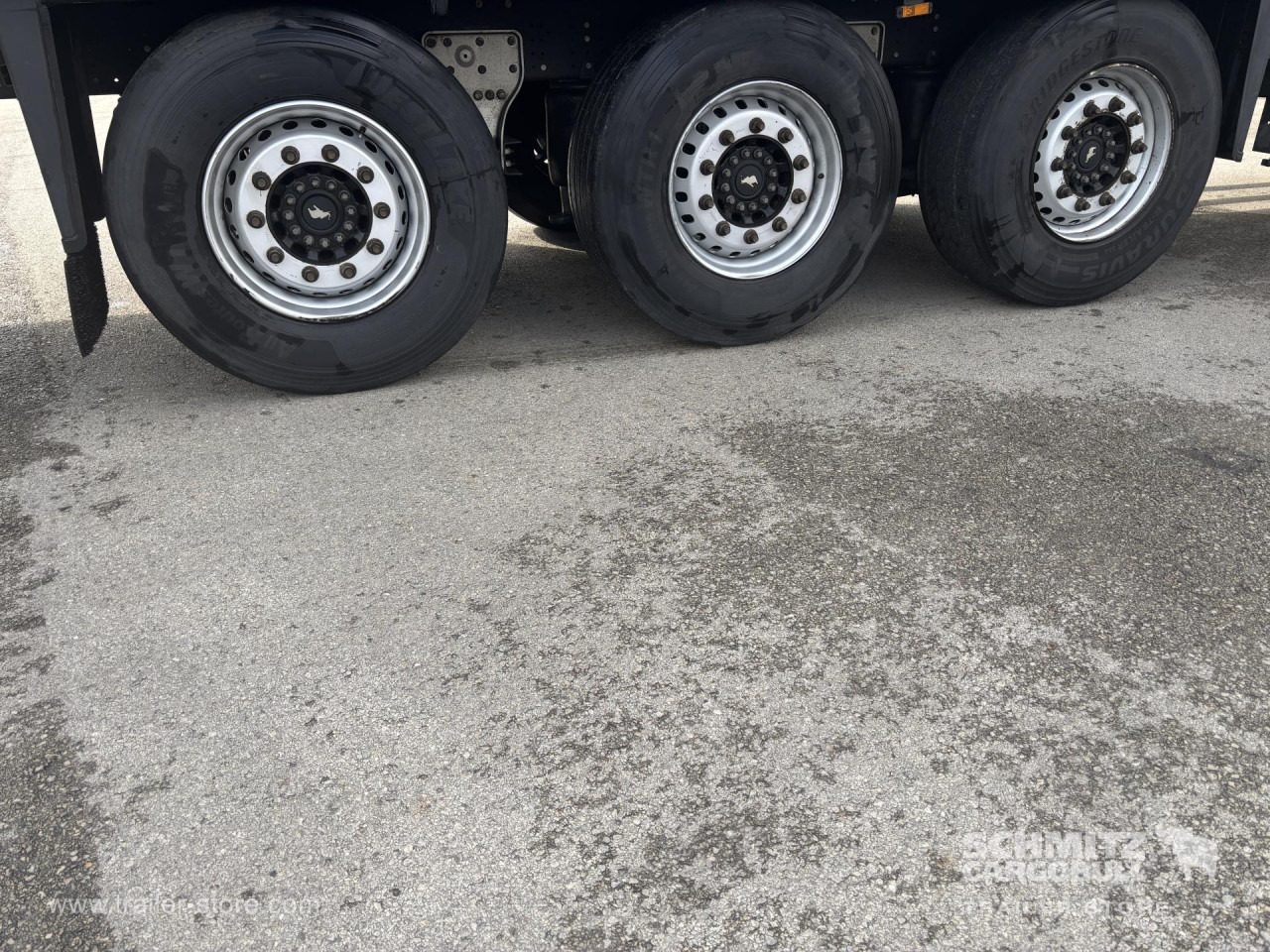 Брезентово полуремарке SCHMITZ Curtainsider Standard: снимка 7